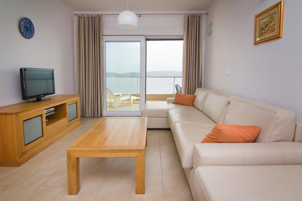 Apartments Vela Sollis Marusici  Екстер'єр фото