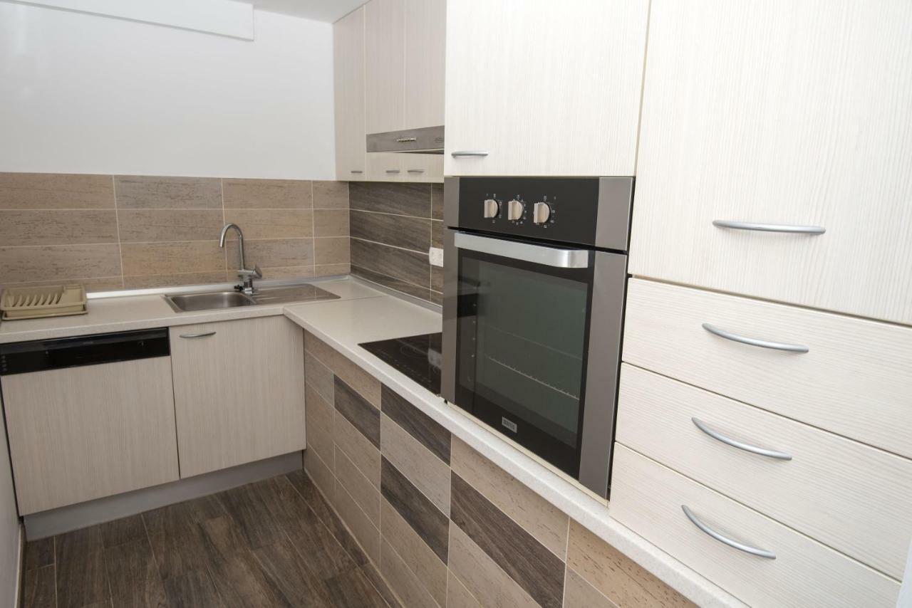 Apartments Vela Sollis Marusici  Екстер'єр фото