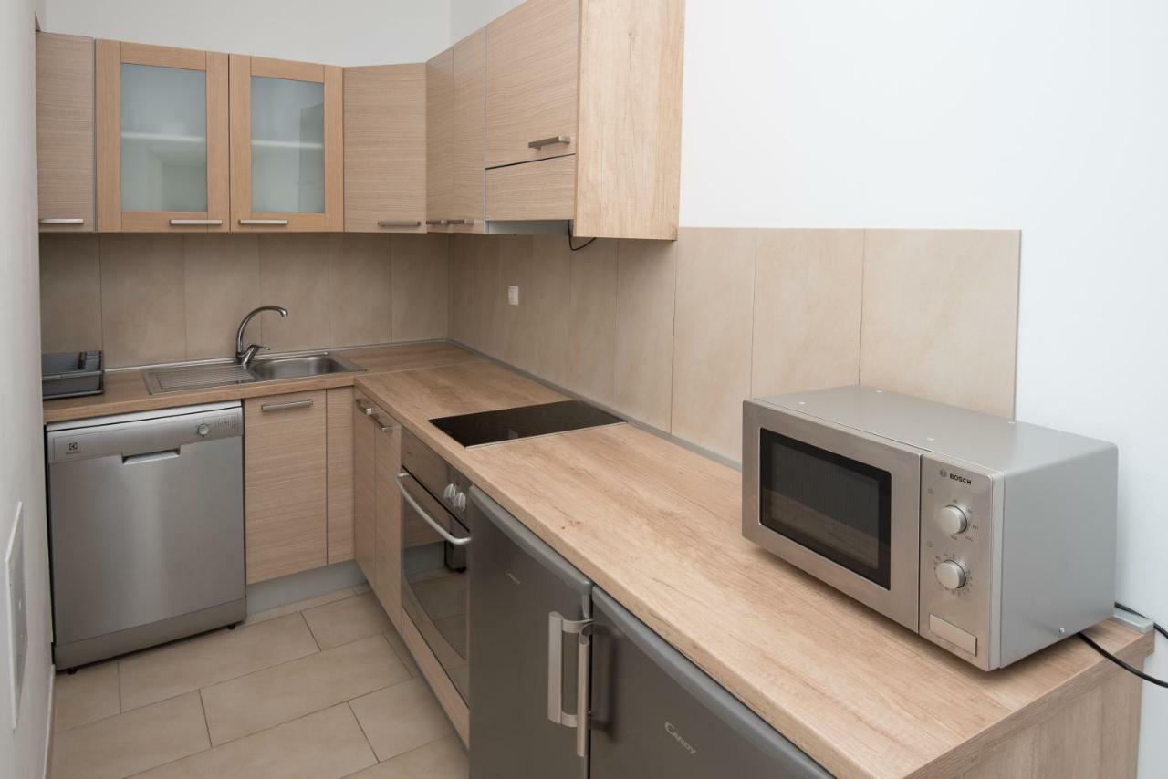 Apartments Vela Sollis Marusici  Екстер'єр фото